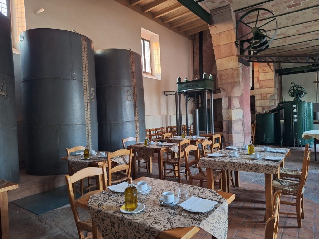 MolinolaNavaRestaurant